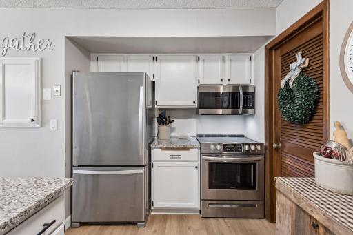 4679 Jackstone Point, Eagan, MN 55122