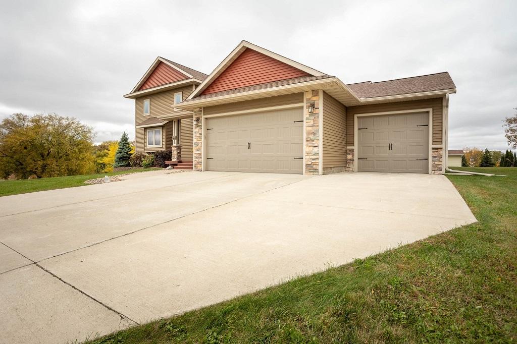 Exterior 6.jpeg