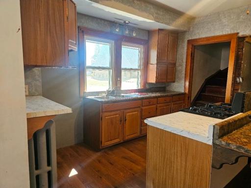 212 S Center Street, Ceylon, MN 56121