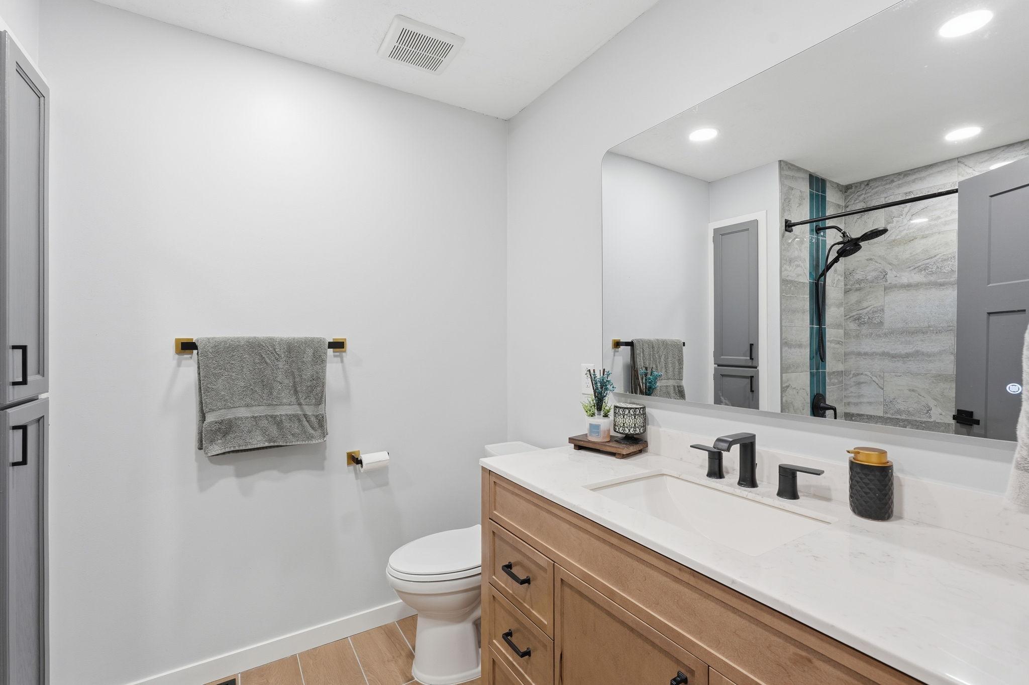 14-web-or-mls-30530_Redding_Ave_Shafer_MN_55074_009.jpg