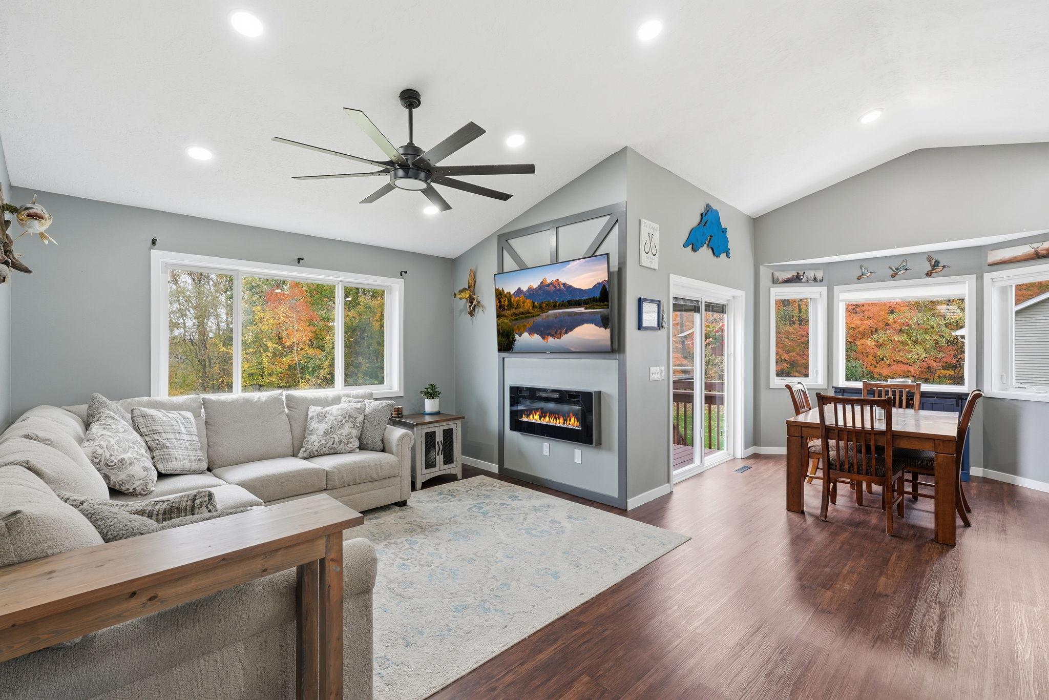 21-web-or-mls-30530_Redding_Ave_Shafer_MN_55074_015 copy.jpg