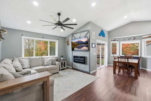 20-web-or-mls-30530_Redding_Ave_Shafer_MN_55074_015.jpg