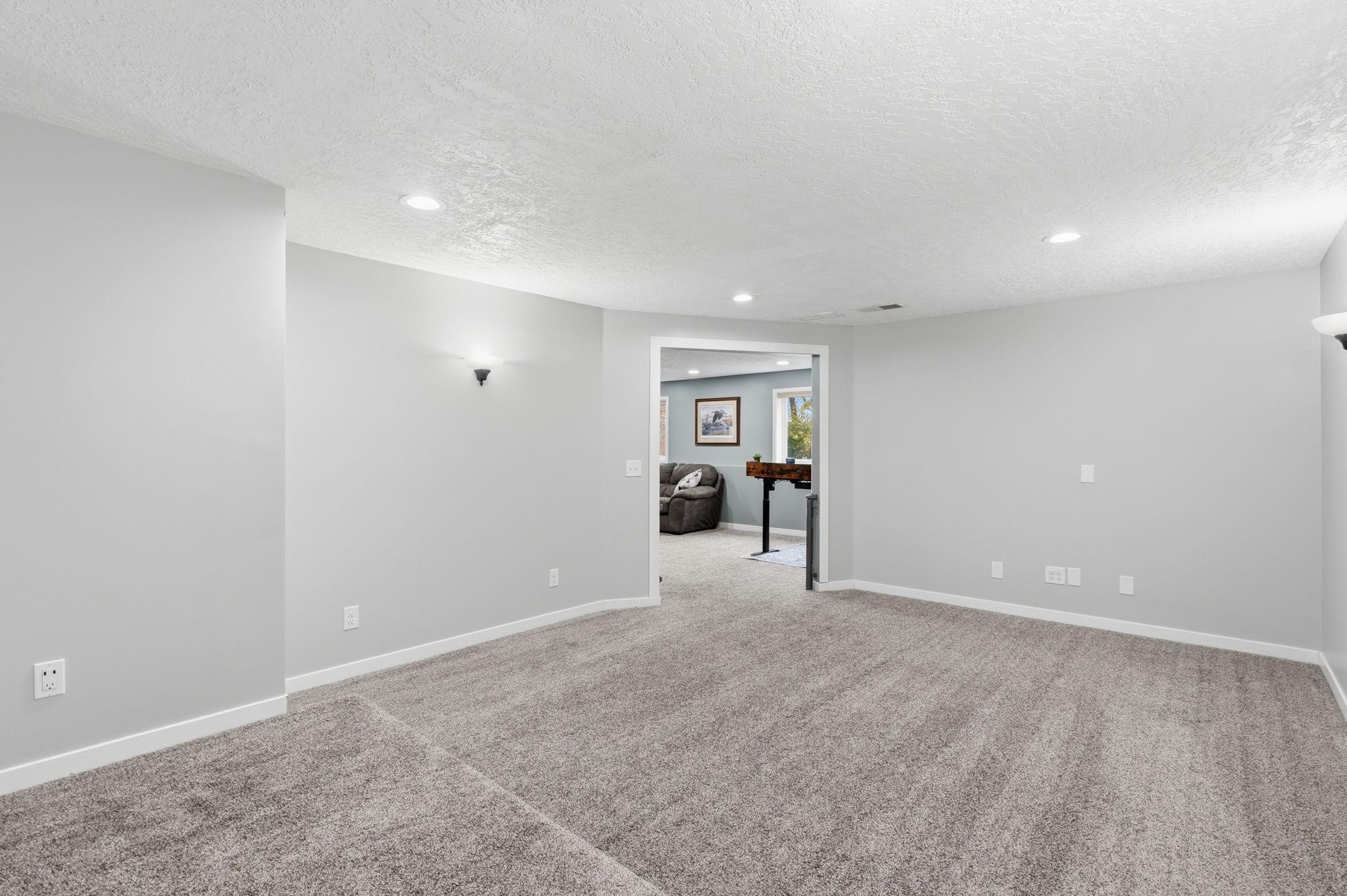 5-web-or-mls-30530_Redding_Ave_Shafer_MN_55074_002.jpg