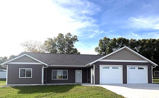 211 Bryce Avenue, Lowry, MN 56349