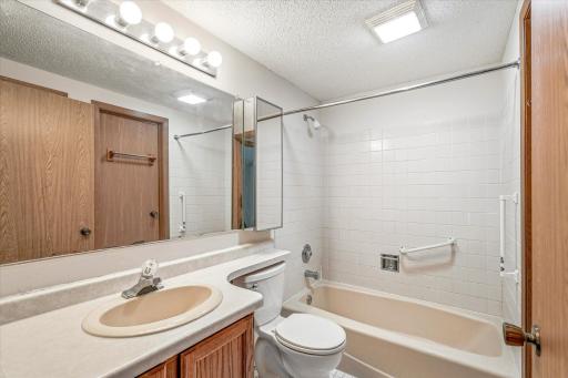 550 W 10th Street, Rush City, MN 55069