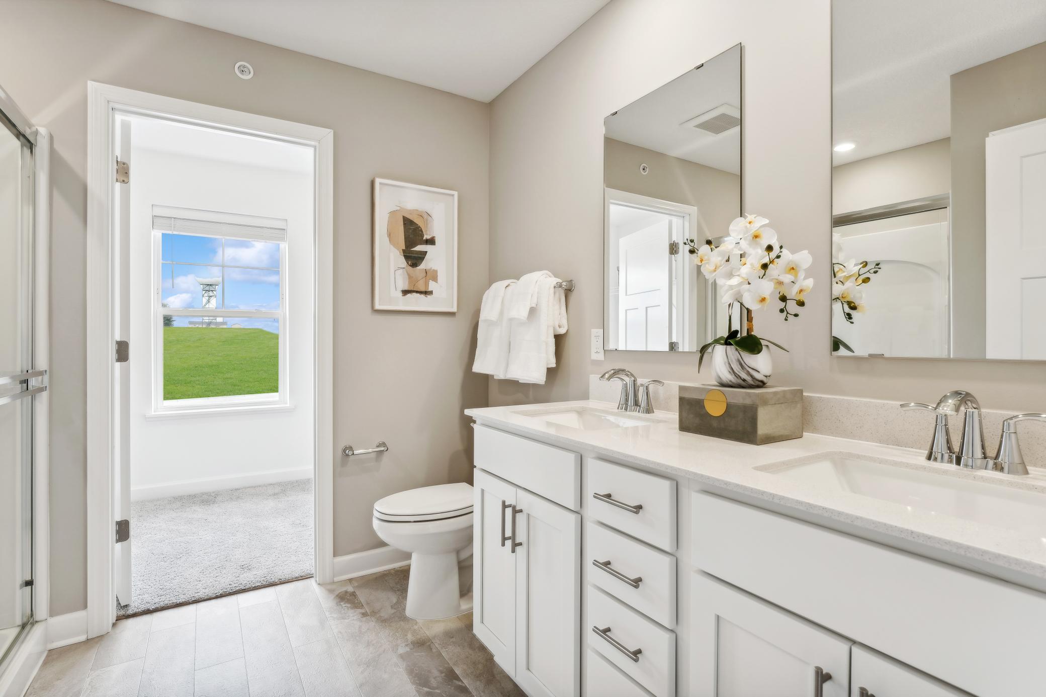 Photo is of a decorated model, colors and features will vary.