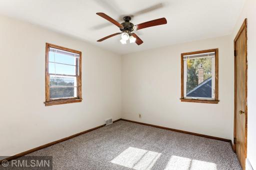 1498 Reaney Avenue E, Saint Paul, MN 55106