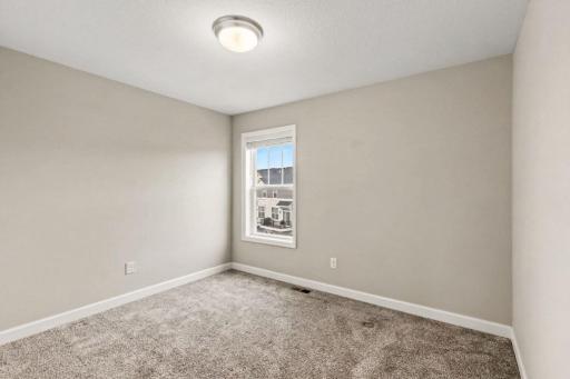7508 38th Street N, Oakdale, MN 55128