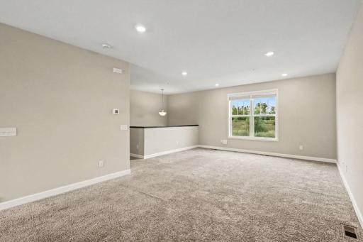 7508 38th Street N, Oakdale, MN 55128