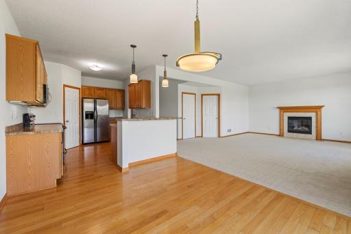1096 Danube Avenue, Shakopee, MN 55379