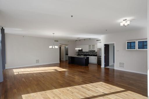 1120 S 2nd Street, 201, Minneapolis, MN 55415
