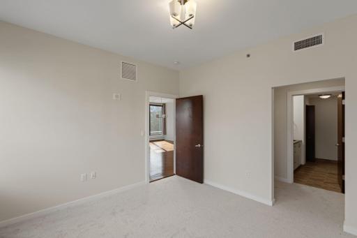 1120 S 2nd Street, 201, Minneapolis, MN 55415