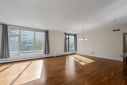 1120 S 2nd Street, 201, Minneapolis, MN 55415
