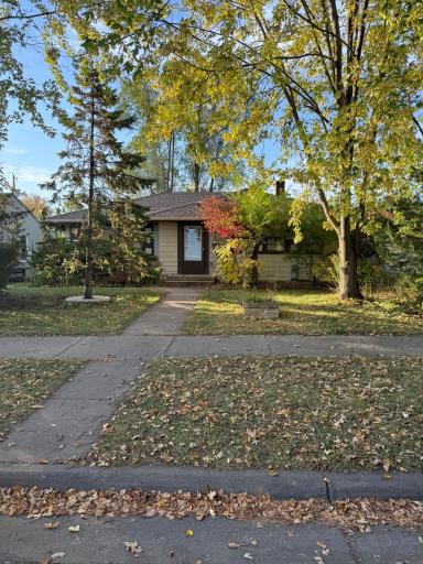 1582 Sherwood Avenue, Saint Paul, MN 55106