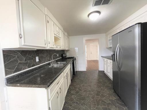 824 Lowry Avenue NE, Minneapolis, MN 55418