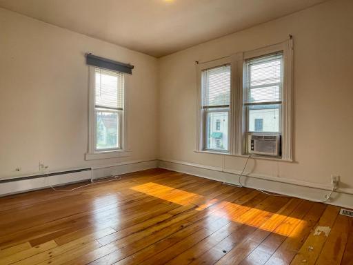 824 Lowry Avenue NE, Minneapolis, MN 55418