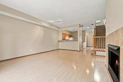 20-web-or-mls-11679_Langford_Circle_Burnsville_013.jpg