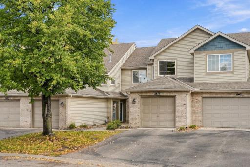 1-web-or-mls-11679_Langford_Circle_Burnsville_041.jpg