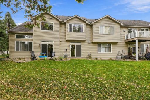 47-web-or-mls-11679_Langford_Circle_Burnsville_030.jpg