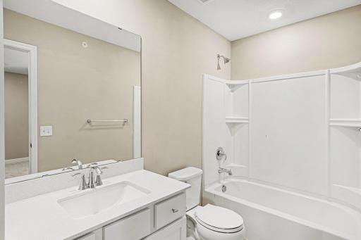 1218 Upper 142nd Street E, Rosemount, MN 55068