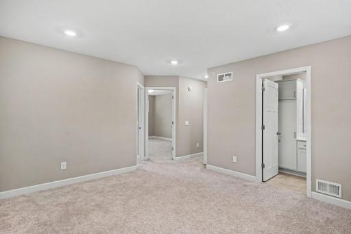 1218 Upper 142nd Street E, Rosemount, MN 55068