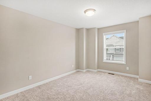 1218 Upper 142nd Street E, Rosemount, MN 55068
