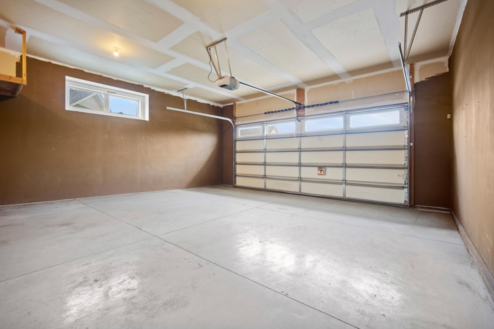 3 car tandem garage