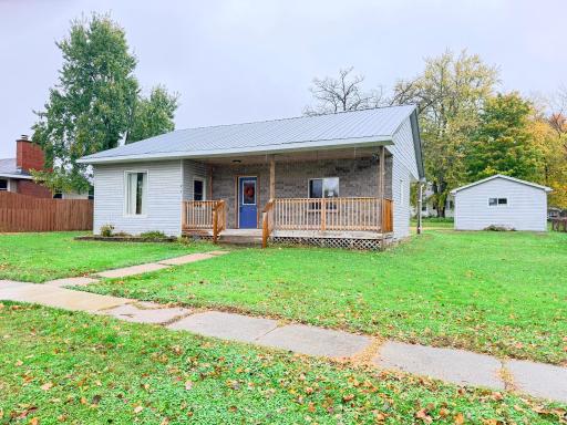 211 E Luella Street, Le Roy, MN 55951