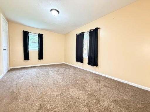 211 E Luella Street, Le Roy, MN 55951