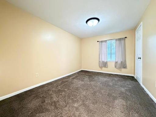 211 E Luella Street, Le Roy, MN 55951
