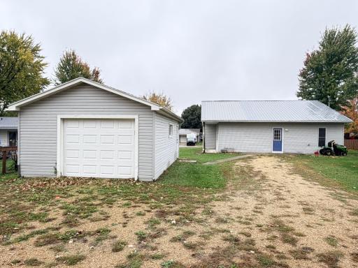 211 E Luella Street, Le Roy, MN 55951