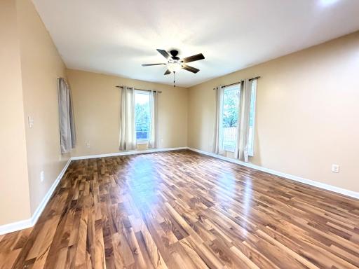 211 E Luella Street, Le Roy, MN 55951