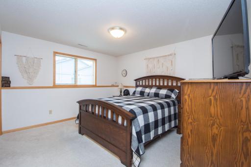 3234 35th Avenue S, Fargo, ND 58104