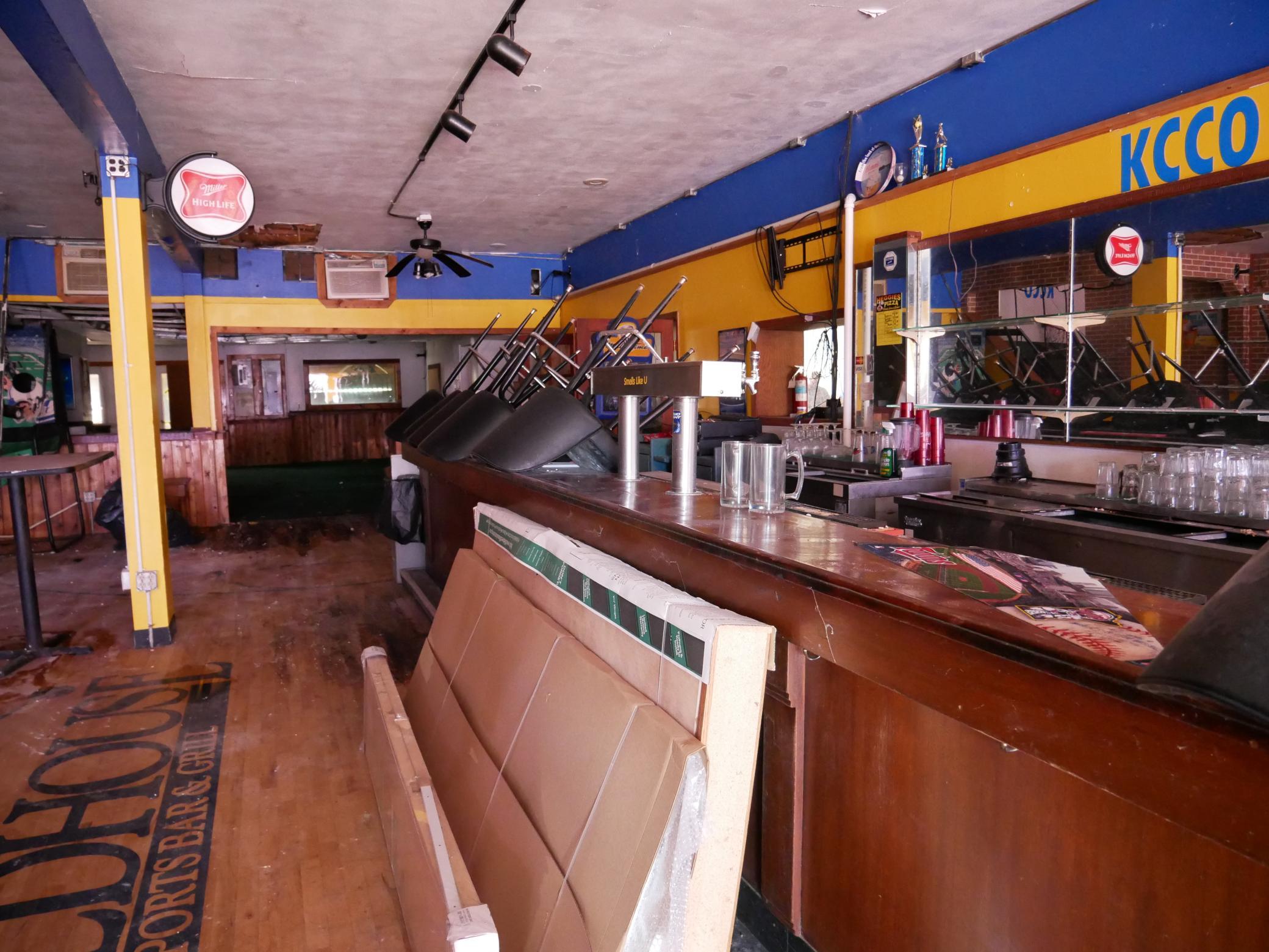 Bar 1