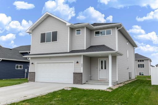 2506 Fulton Loop S, Fargo, ND 58104