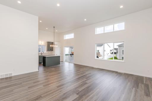 2506 Fulton Loop S, Fargo, ND 58104