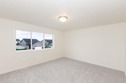 2506 Fulton Loop S, Fargo, ND 58104