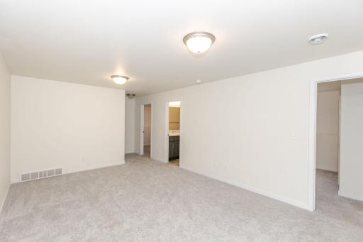 2506 Fulton Loop S, Fargo, ND 58104