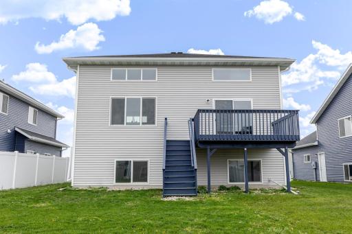 2506 Fulton Loop S, Fargo, ND 58104