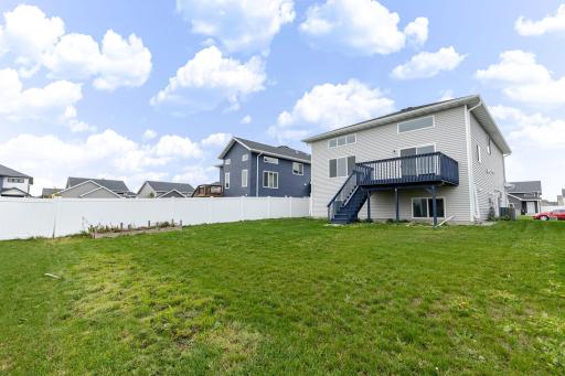 2506 Fulton Loop S, Fargo, ND 58104