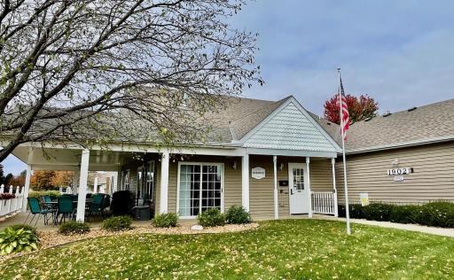 Clubhouse for use by Oak Park Village Association, club events or for your private gatherings