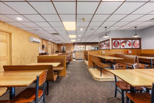 1230 N Knowles Avenue, New Richmond, WI 54017
