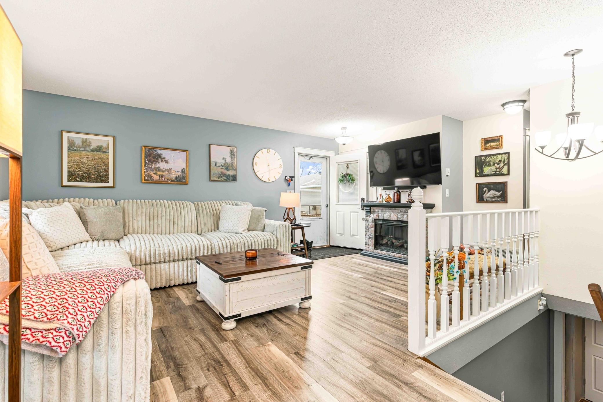 1326 35th Ave S Moorhead_MLS-14.jpg