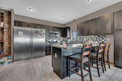 2818 337th Lane NW, Cambridge, MN 55008