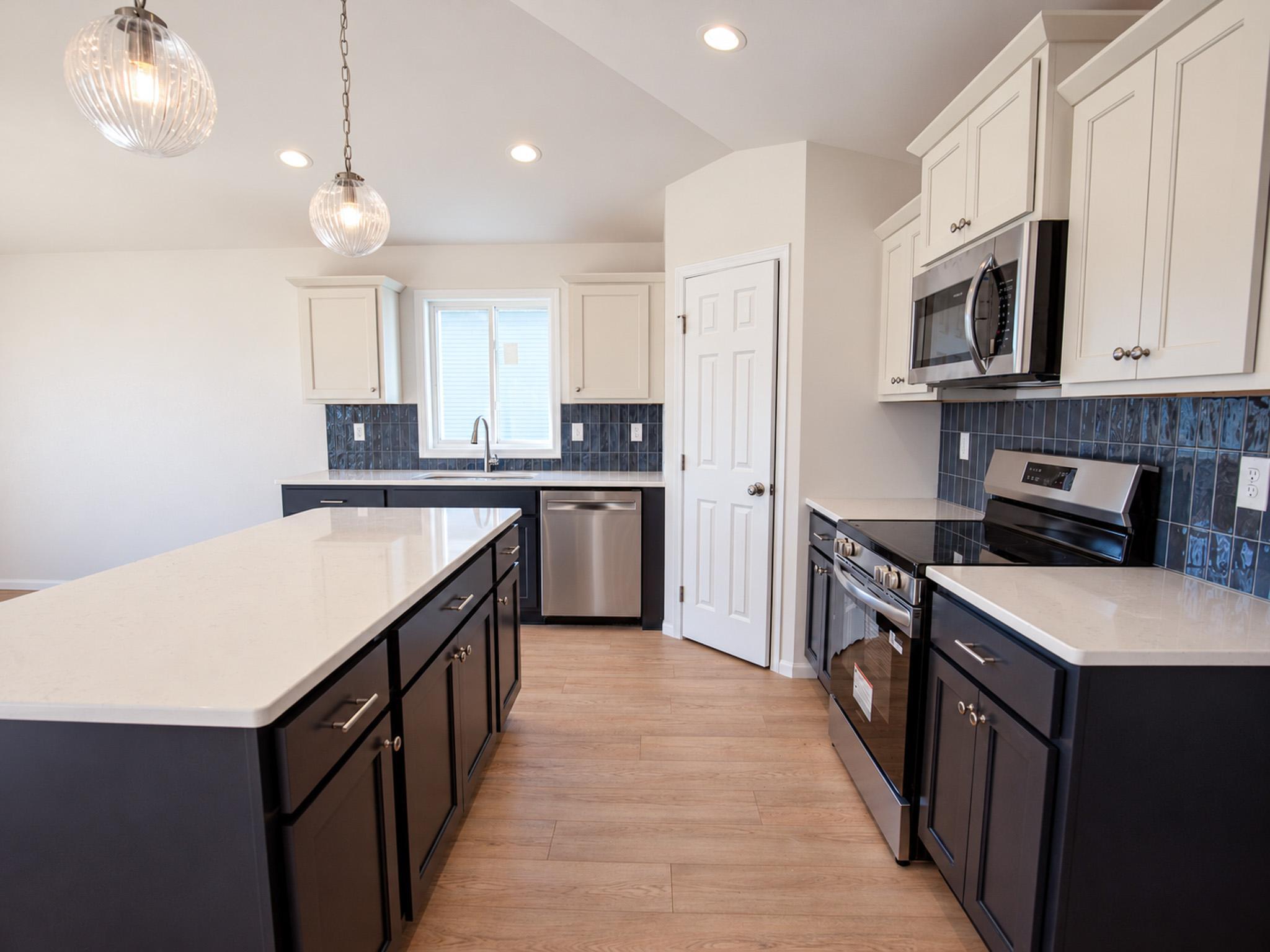 Kitchen_6.jpg