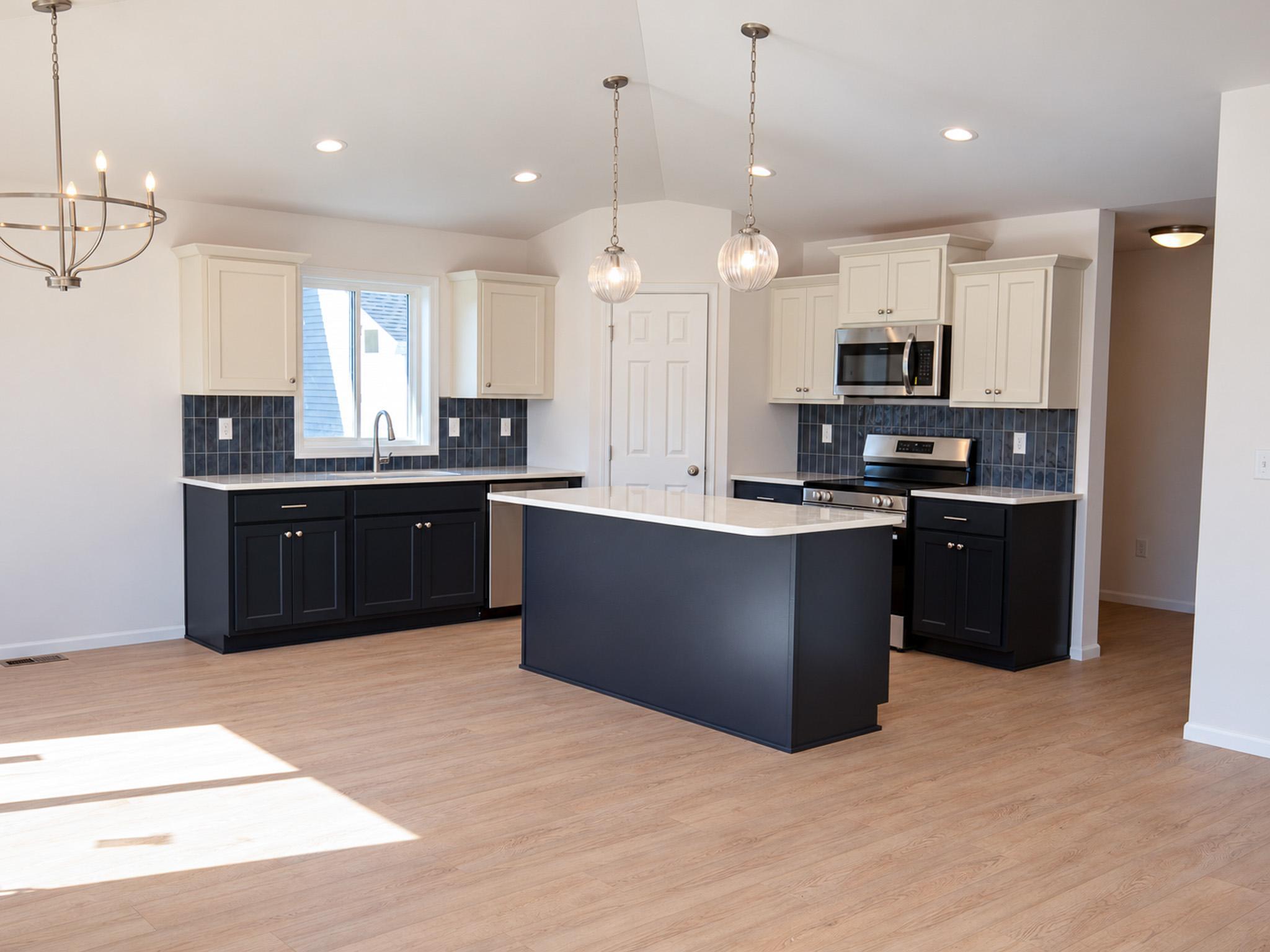 Kitchen_7.jpg