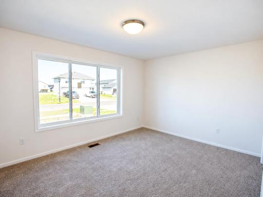 6013 80 Avenue S, Horace, ND 58104