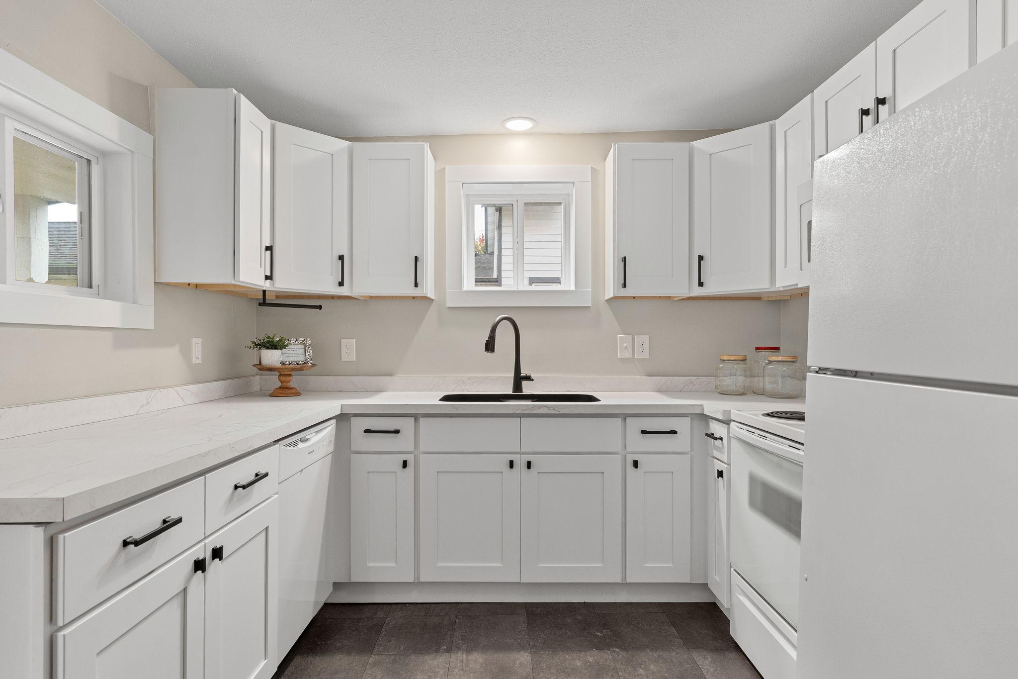 13-web-or-mls-1031-s-cedar-ave.jpg