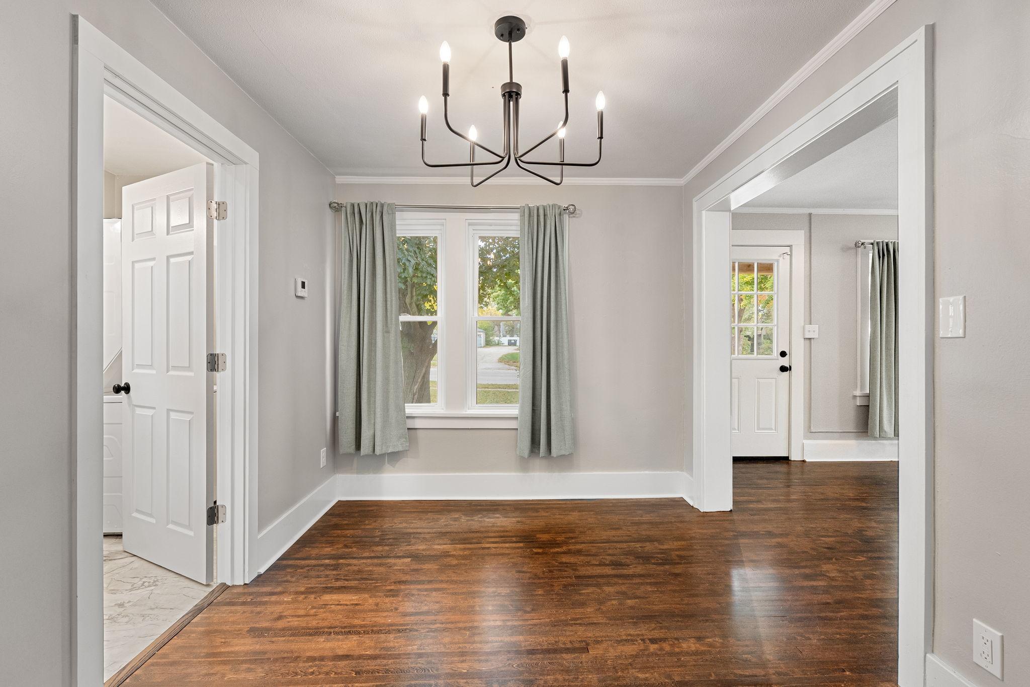 21-web-or-mls-1031-s-cedar-ave.jpg