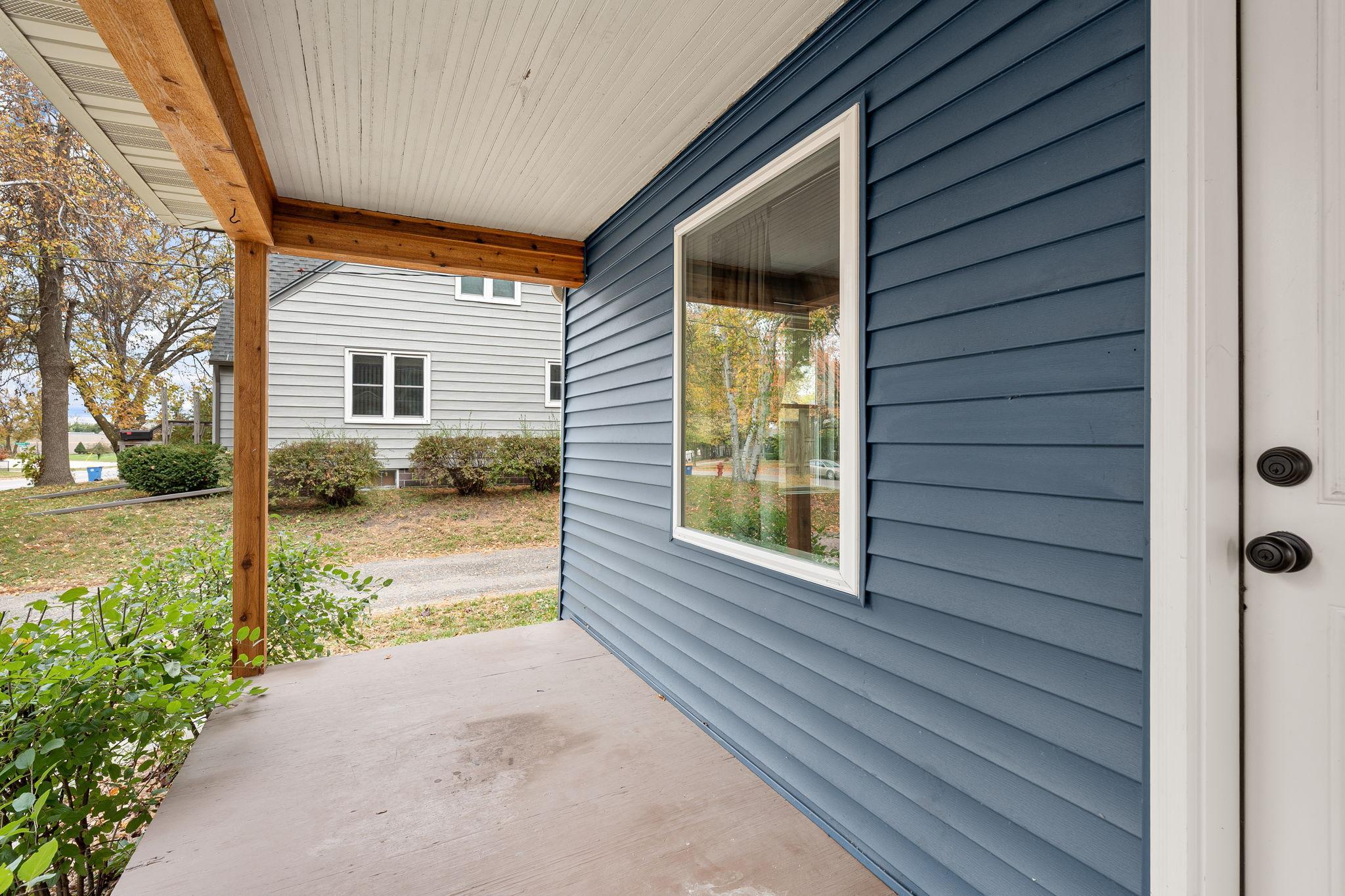 6-web-or-mls-1031-s-cedar-ave.jpg